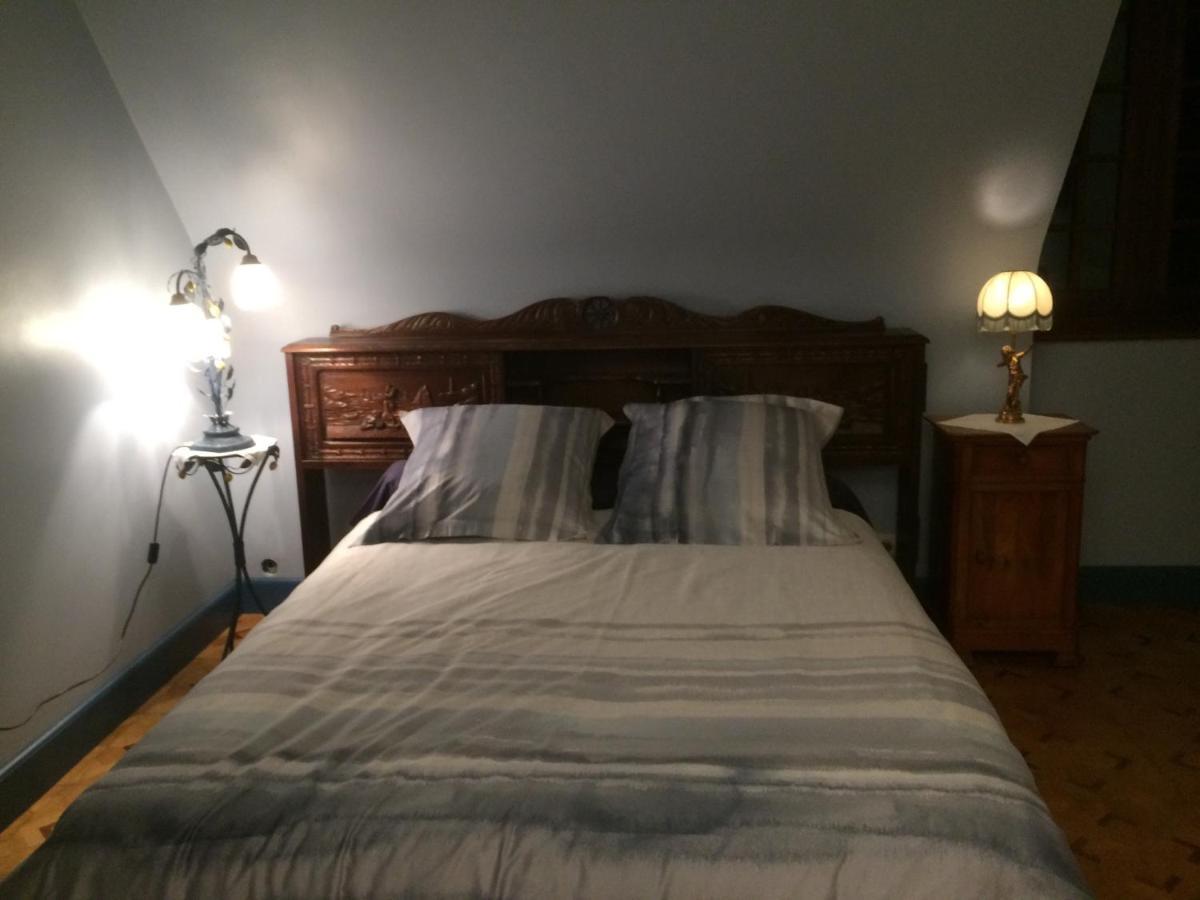 Bed and Breakfast La Forge De La Coudraie Pleugueneuc Exterior foto